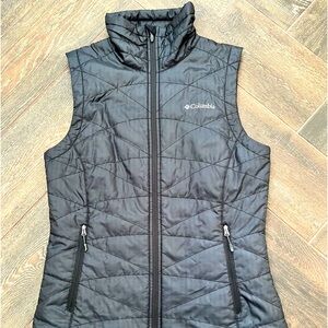 Columbia vest